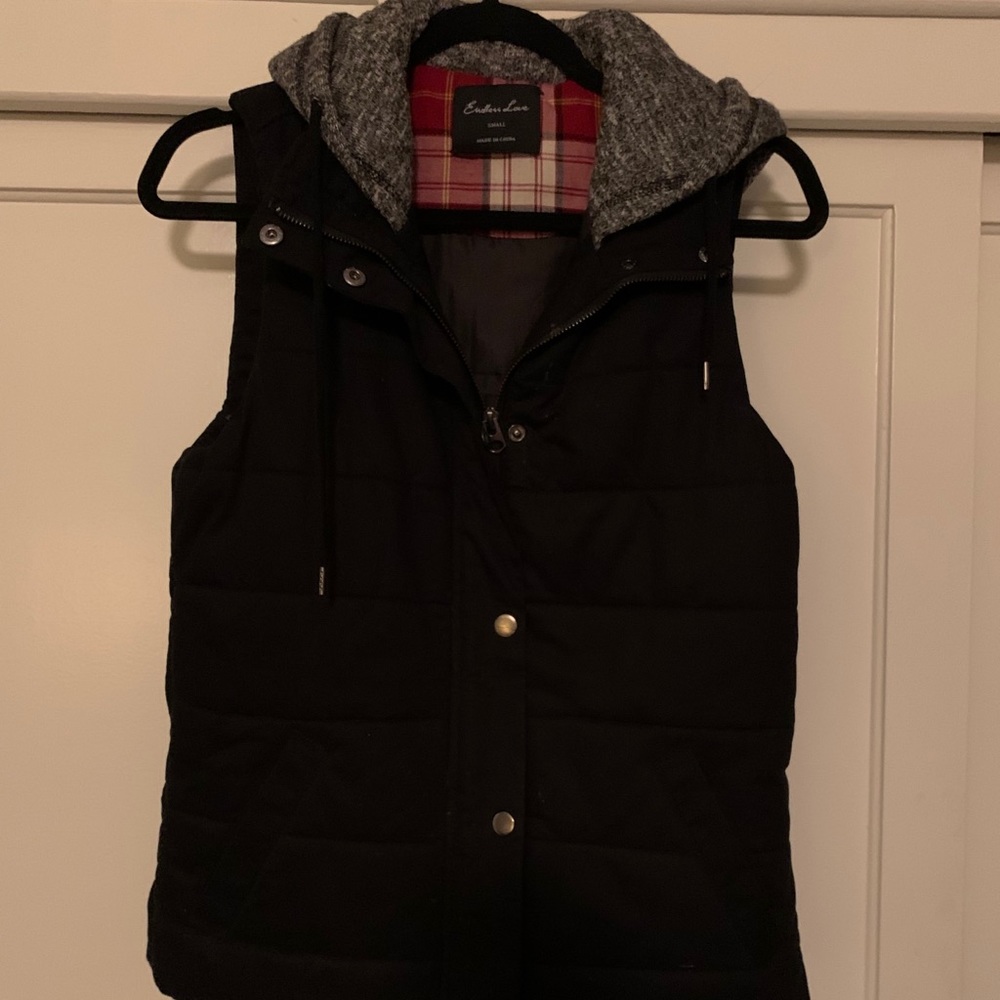 Black Endless Love vest
